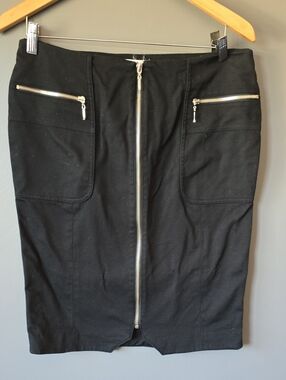 VINTAGE Black Zip-Front Pencil Skirt